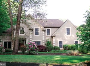 5103 Mountain Ridge Ln, Harrisburg, PA 17112