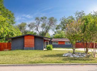 405 Driftwind Dr, Windcrest, TX 78239