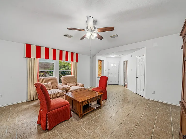 22327 Albee Dr — Photo 8