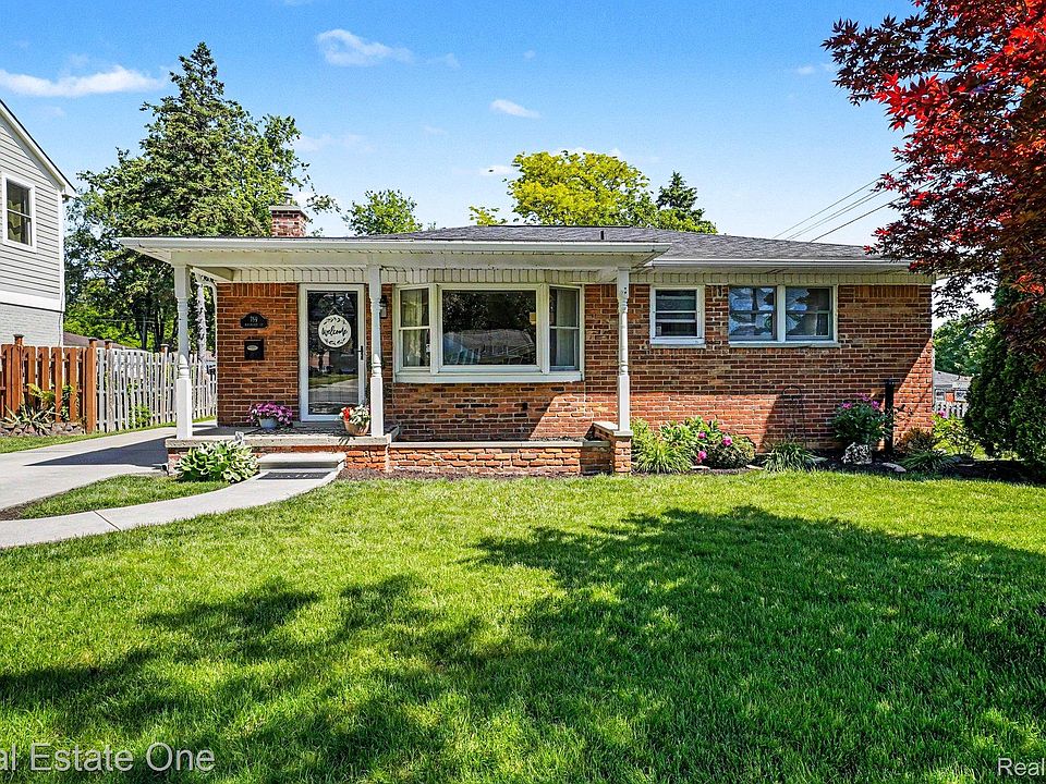 1st image of 769 Manordale Ct
