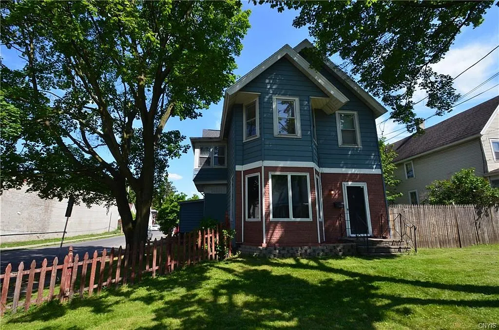 708 Kirkpatrick St photo 1
