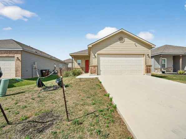 14643 Hackamore, Elmendorf, TX 78112