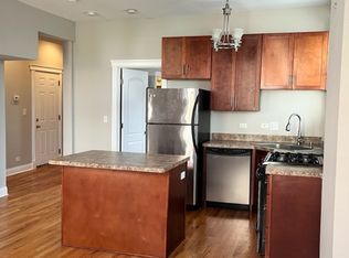 2000 S Throop St APT 3F, Chicago, IL 60608