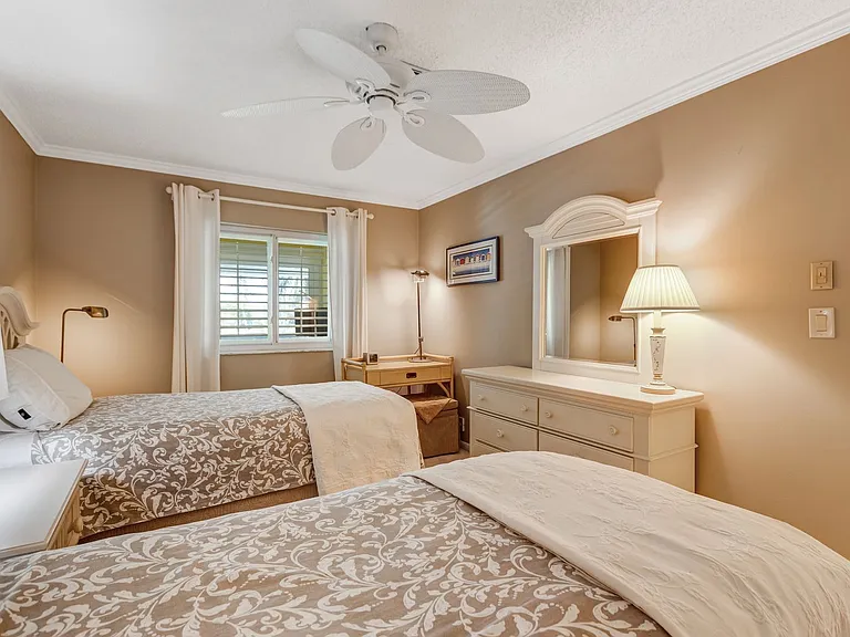 4126 Belair Ln #B10 — Photo 23