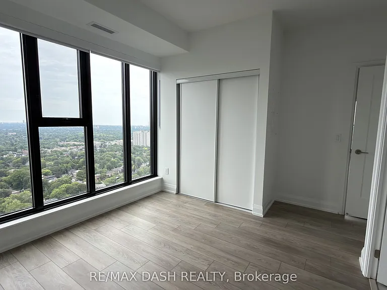 20 Soudan Ave #3603 — Photo 20
