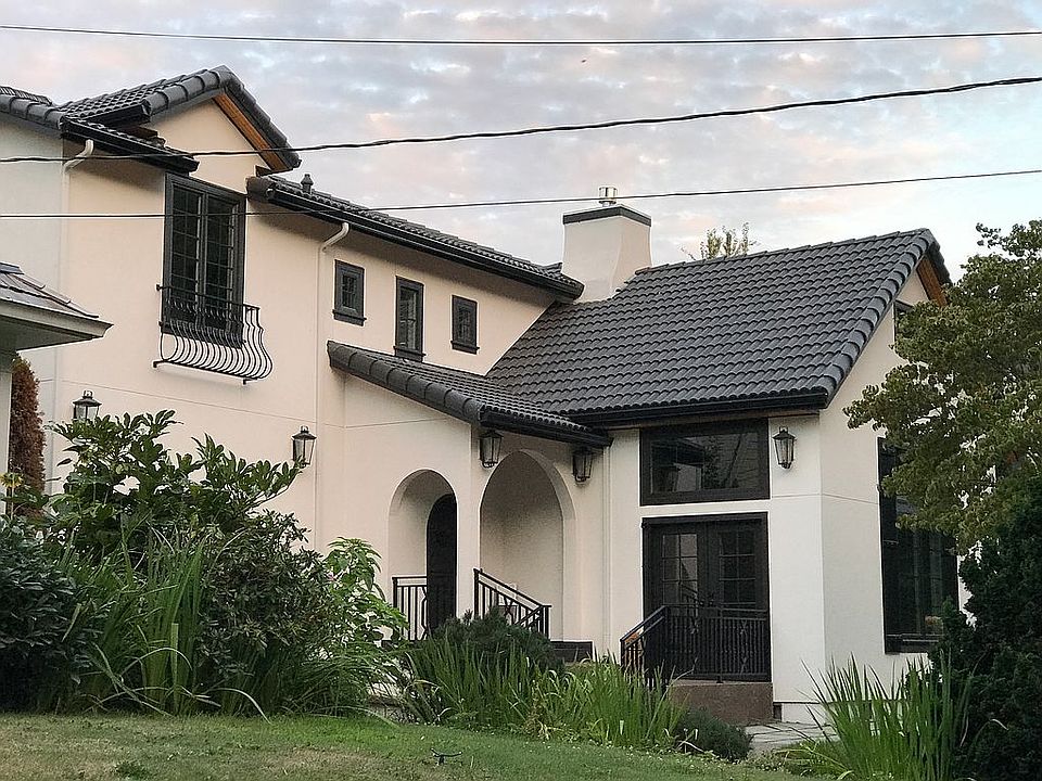2nd image of 7110 SE Reed College Pl