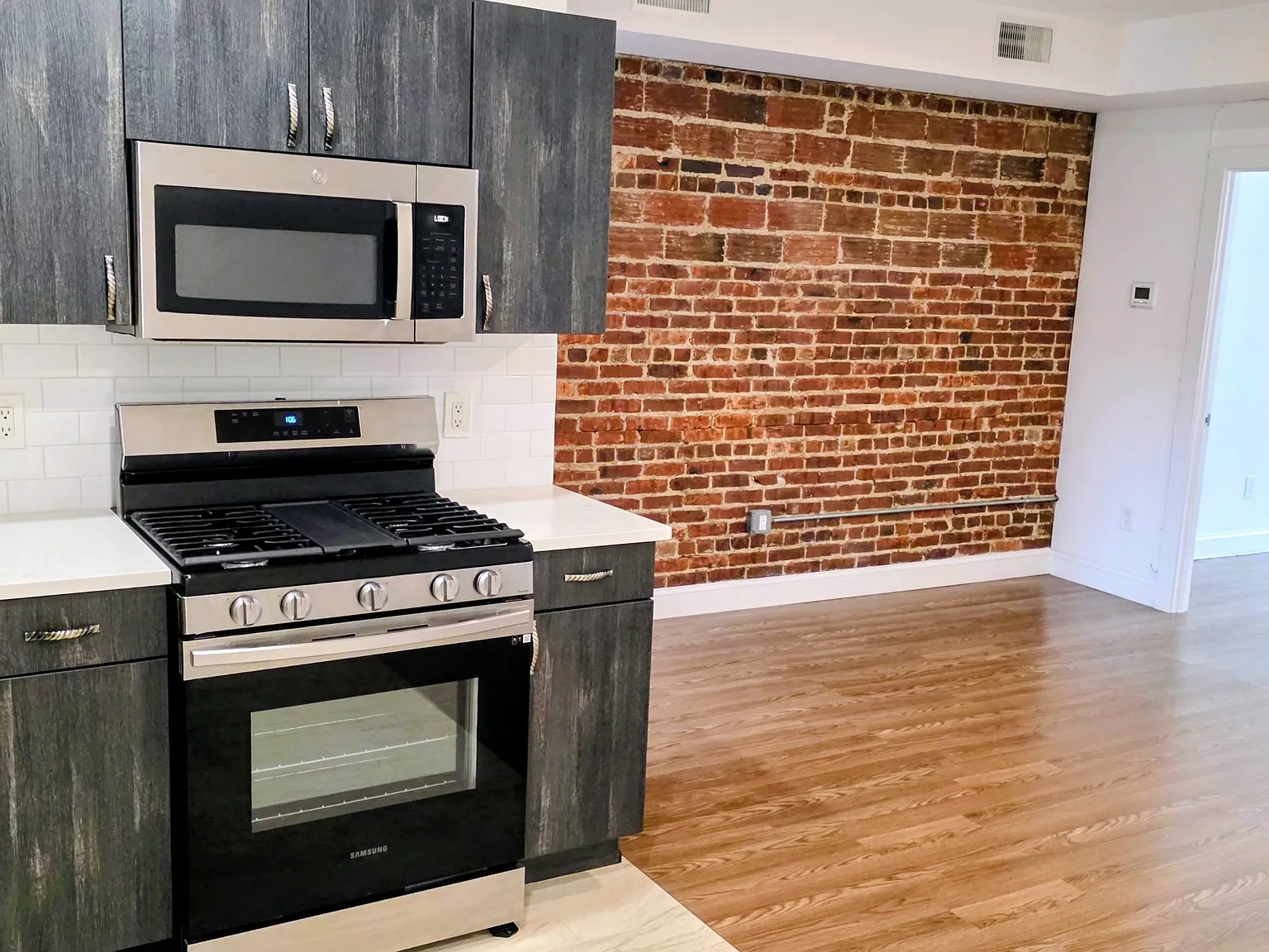 2 bed, $2,100 — Photo 4