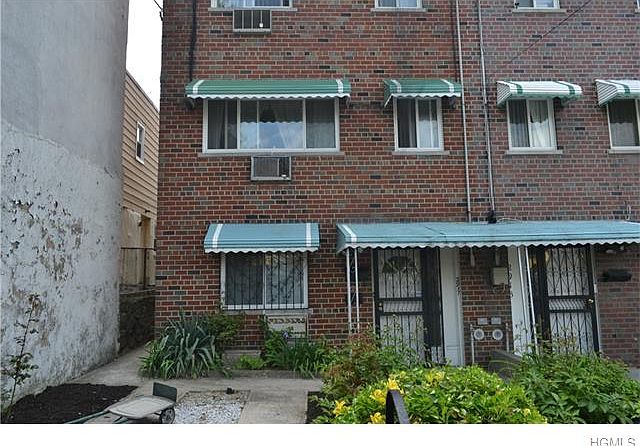1st image of 2911 Laconia Ave #2