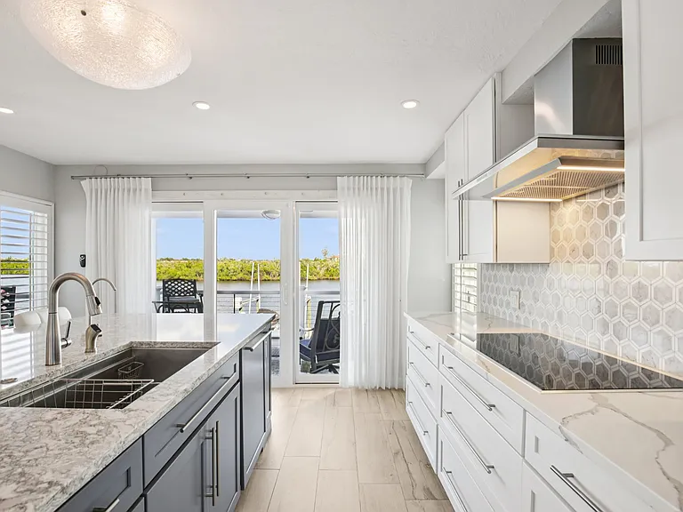 5422 Siesta Cove Dr — Photo 10