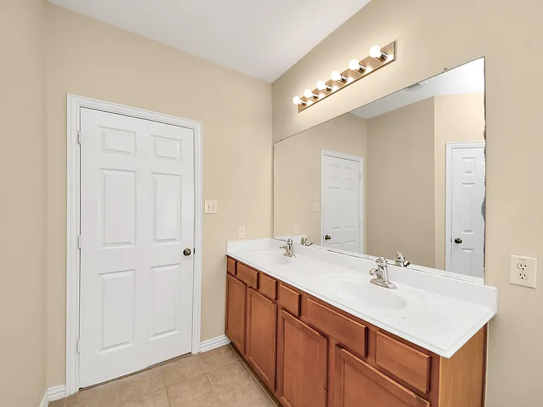 7030 Cornflower Ln — Photo 31
