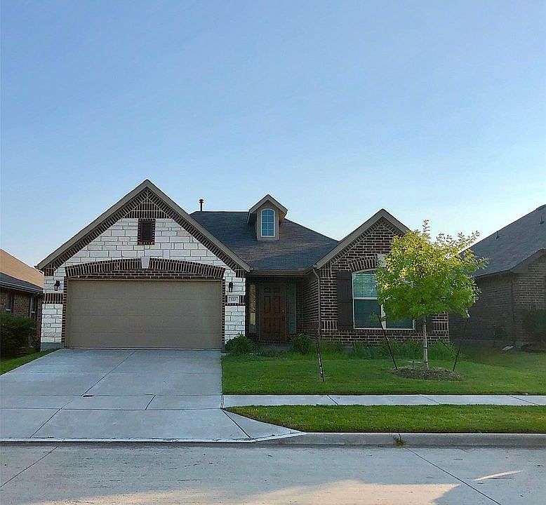 1st image of 520 Fossil Creek Dr