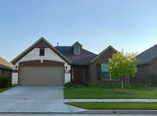 520 Fossil Creek Dr, Little Elm, TX 75068