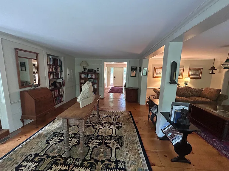 266 N Haverhill Rd — Photo 8