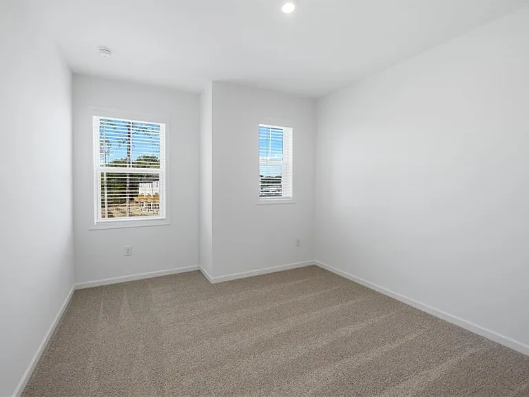 376 Sunset Hollow St — Photo 24