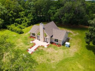 27915 Debbie Rd, Okahumpka, FL 34762