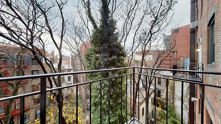 Rented by Bond New York | media 7