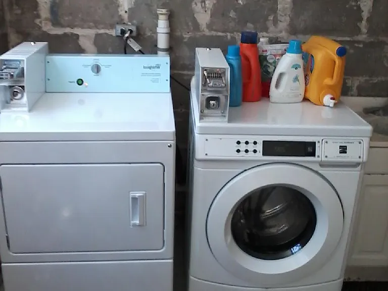 Coin laundry onsite