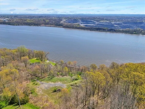 12 Diorio Terrace, Milton, NY 12547