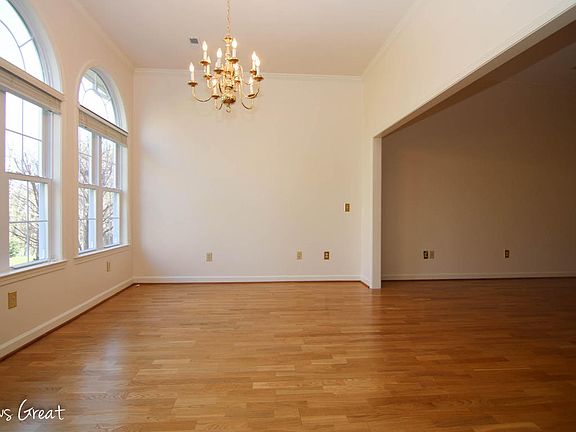 3rd image of 5734 Glen Meadow Dr