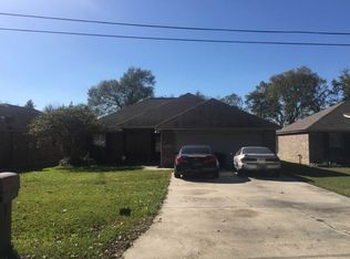 1939 S Commerce Ave, Gonzales, LA 70737