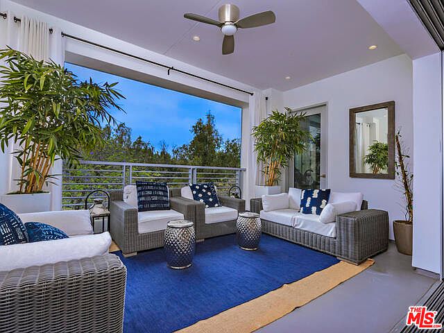 1st image of 460 N Palm Dr Unit 401
