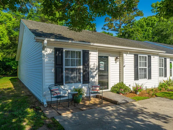 1327 Pinnacle Ln, Charleston, SC 29412