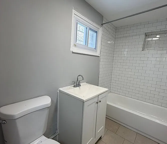 601 Main St #1RR1 — Photo 8