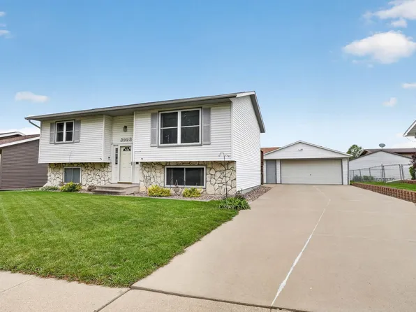 3923 Del Matro Rd, Waterloo, IA 50701