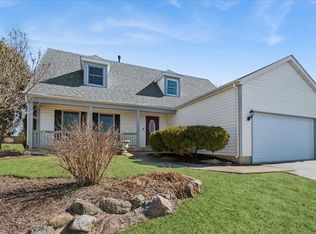 36409 N Tara Ct, Ingleside, IL 60041