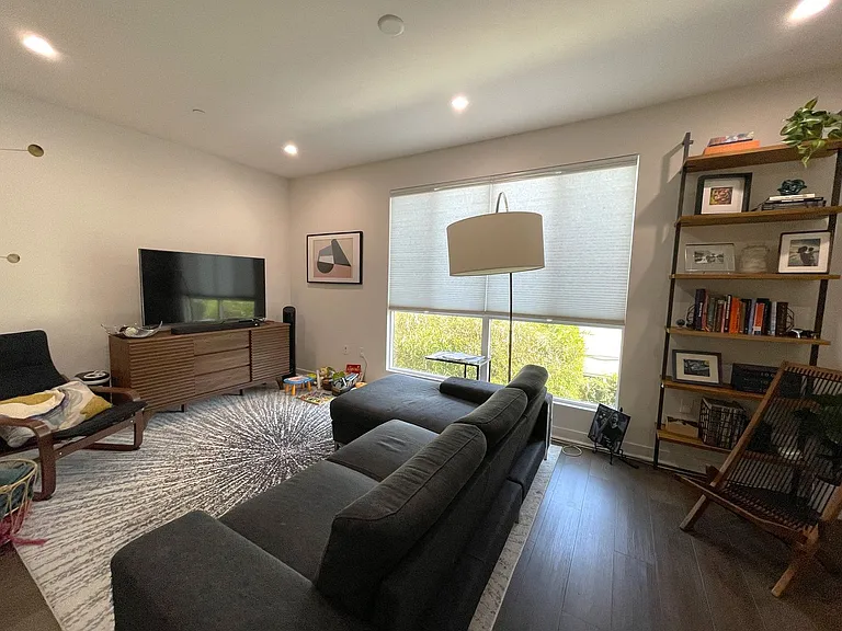 14107 W Monroe Pl — Photo 17