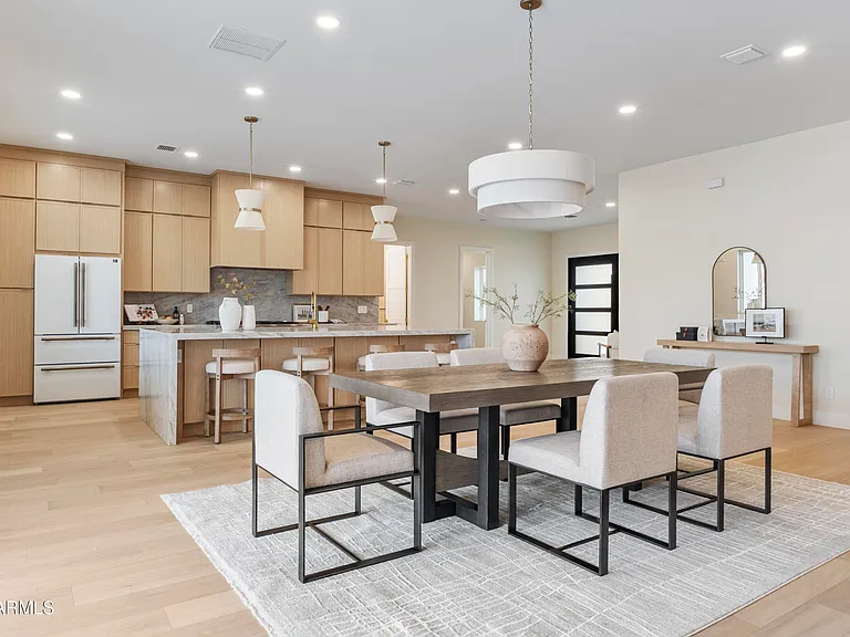 5540 E Dahlia Dr — Photo 10