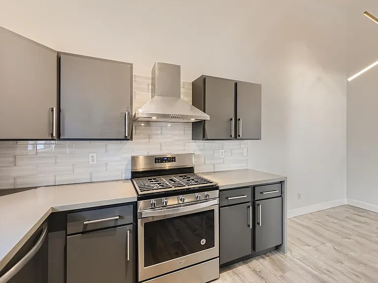 2153 Jasper Bluff St #201 — Photo 9