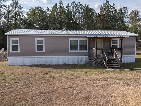 3rd image of 1980 Old Traders Hill Rd