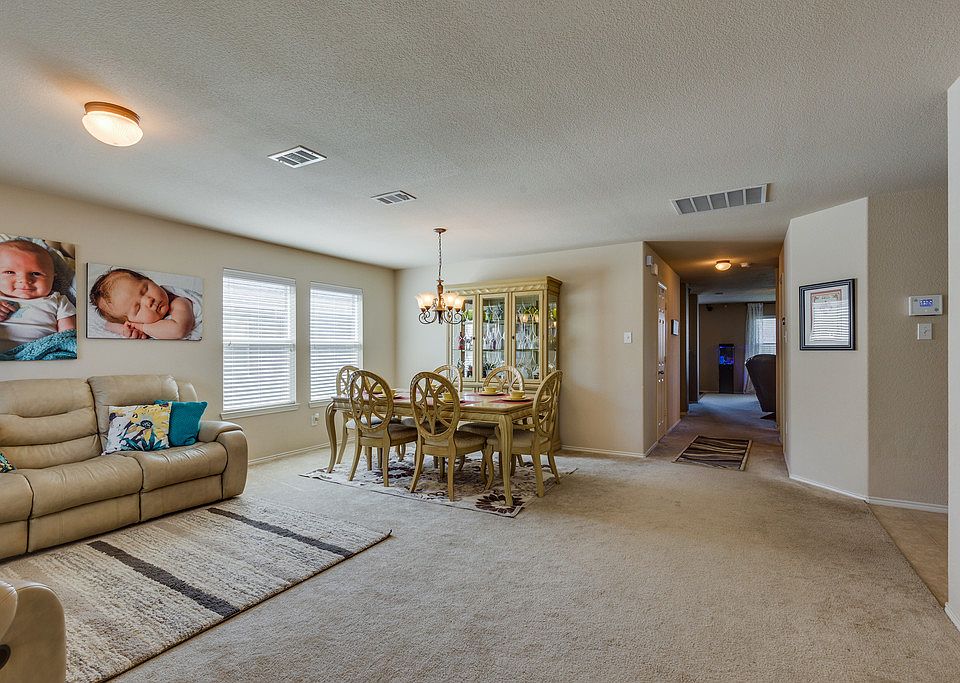 1st image of 2424 Clairborne Dr