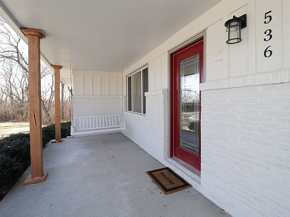 2nd image of 536 Jefferson Cir