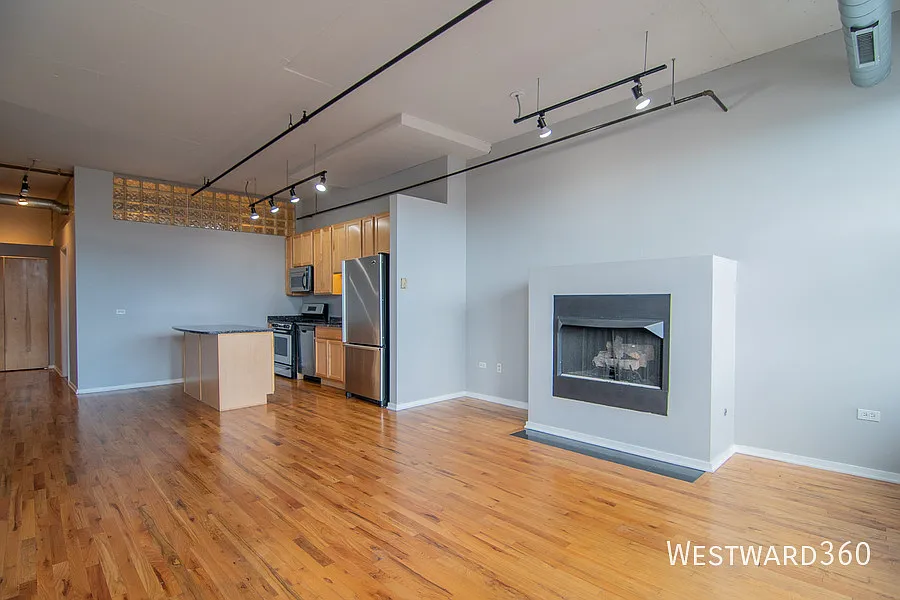 Building Photo - 6 S Laflin St #808