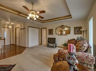 16912 Meadow Creek Cir, Belton, MO 64012