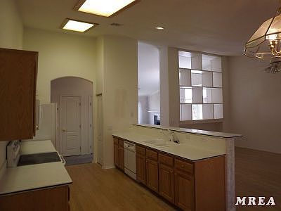 Kitchen/Breakfast Area 