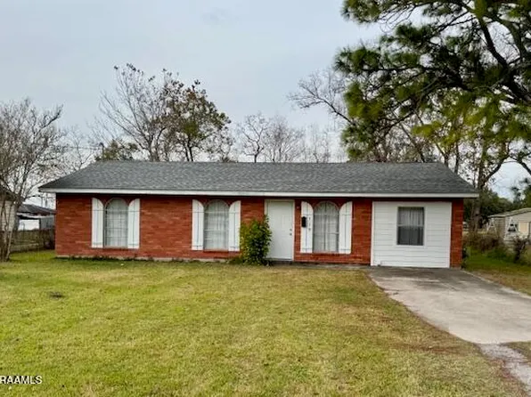 719 Wattigny St, Jeanerette, LA 70544