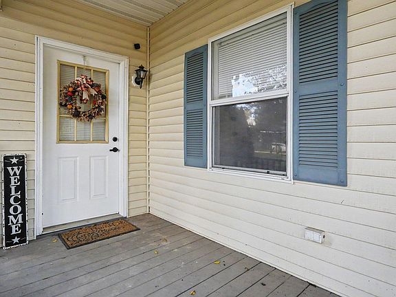 4th image of 115 S Main St