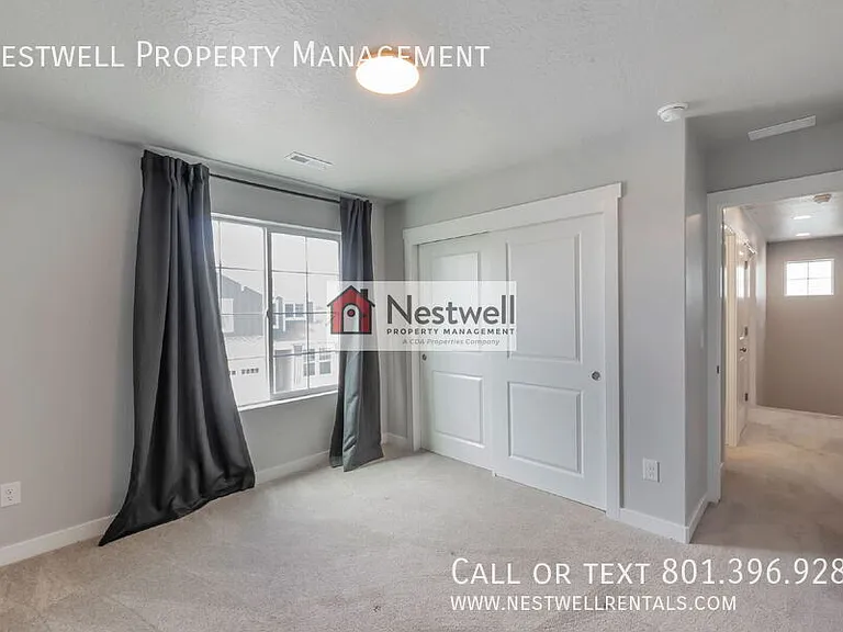 4954 W Evergreen Ln — Photo 8