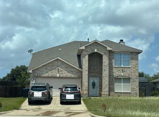 725 W Milton Dr, Arlington, TX 76001