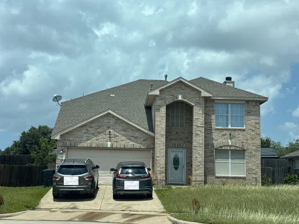 725 W Milton Dr, Arlington, TX 76001