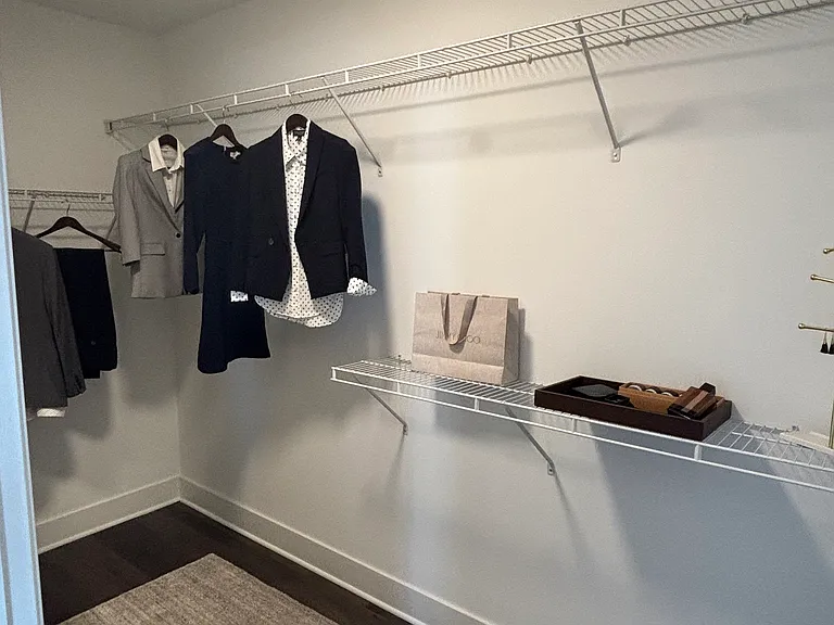 312 N May St #10 — Photo 5