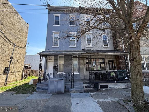 2nd image of 3926 Fairmount Ave