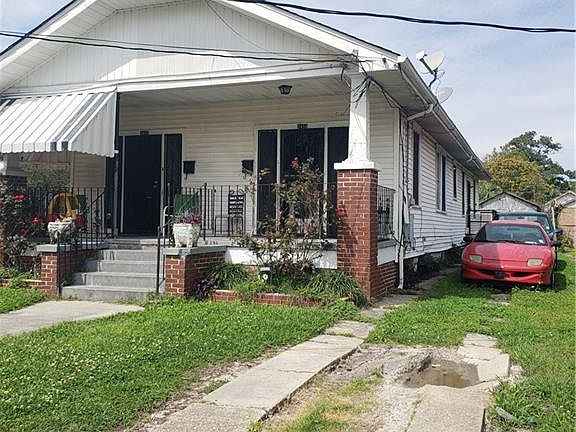 3rd image of 2457-59 Jonquil St
