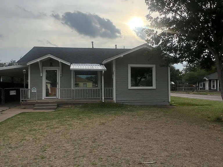 900 S Alabama St — Photo 19
