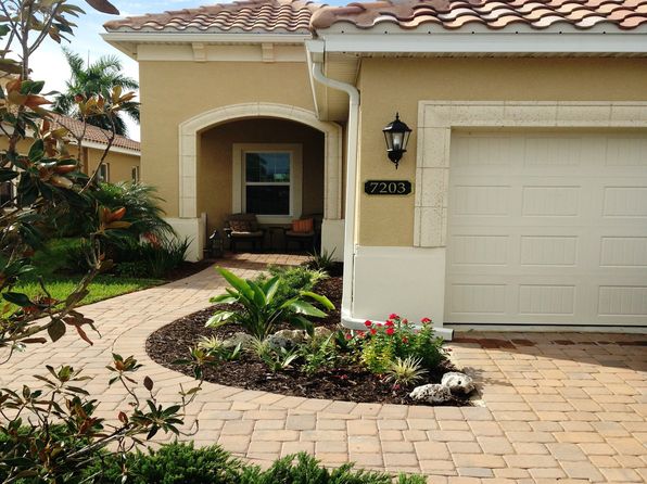 7203 Vista Bella Dr