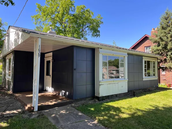 1629 Greenwood Ave, Rockford, IL 61107