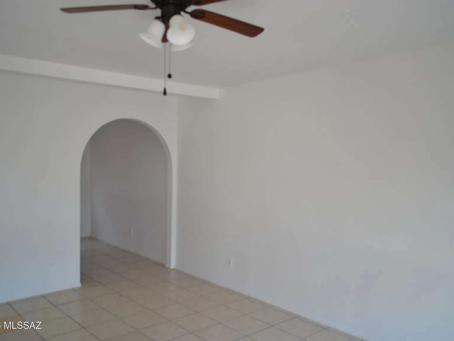 2 bed, 1.0 bath, 800 sqft, $1,200 — Photo 3